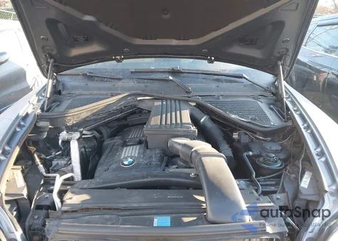 2008 BMW X5 3.0Si z USA, uszkodzony, nr VIN 5UXFE435X8L007217